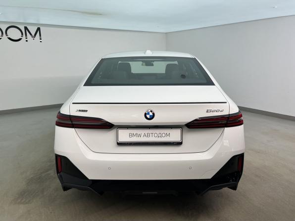 BMW 5 серии VIII (G60/G61/G68) с пробегом 2025 года, цена 9 250 000 рублей, 6220 км, седан, Автокод Объявления