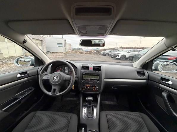 Volkswagen Jetta V с пробегом 2009 года, цена 410 000 рублей, 190000 км, седан, Автокод Объявления