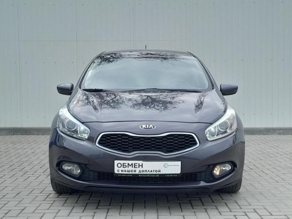 Kia Ceed II с пробегом 2013 года, цена 1 029 000 рублей, 238030 км, хэтчбек, Автокод Объявления