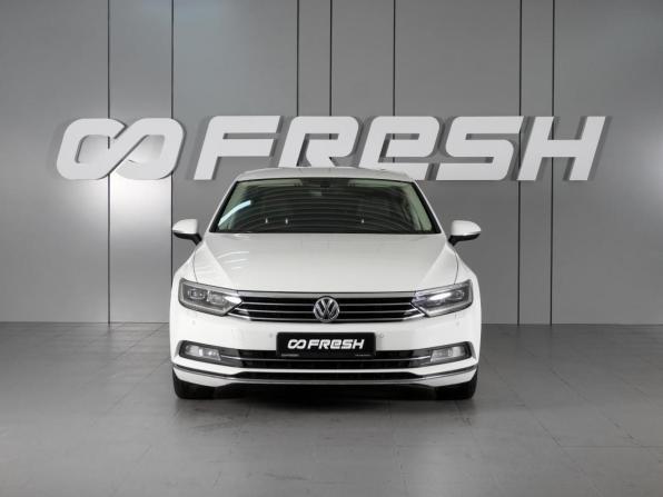 Volkswagen Passat B8 с пробегом 2019 года, цена 2 449 000 рублей, 134499 км, седан, Автокод Объявления