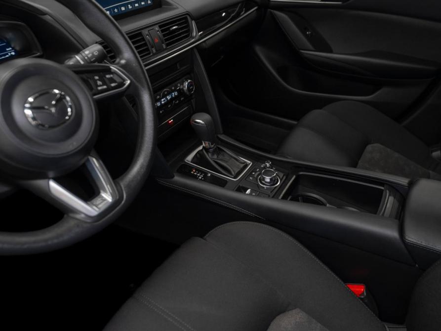 Mazda CX-4 I Рестайлинг Москва  - изображение 14
