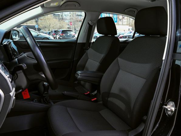 Volkswagen Polo VI с пробегом 2021 года, цена 1 659 000 рублей, 26210 км, лифтбек, Автокод Объявления
