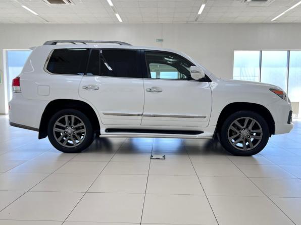 Lexus LX III Рестайлинг с пробегом 2014 года, цена 4 750 000 рублей, 211000 км, внедорожник, Автокод Объявления