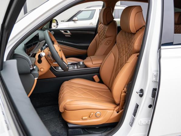 Genesis GV80 I Рестайлинг с пробегом 2025 года, цена 10 600 000 рублей, 1764 км, внедорожник, Автокод Объявления