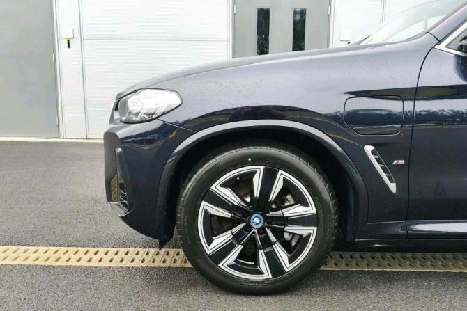 BMW iX3 I (G08) Рестайлинг с пробегом 2025 года, цена 6 490 000 рублей, 7219 км, внедорожник, Автокод Объявления