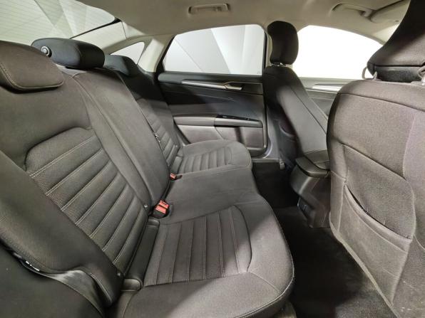 Ford Mondeo V с пробегом 2017 года, цена 1 631 000 рублей, 143963 км, седан, Автокод Объявления