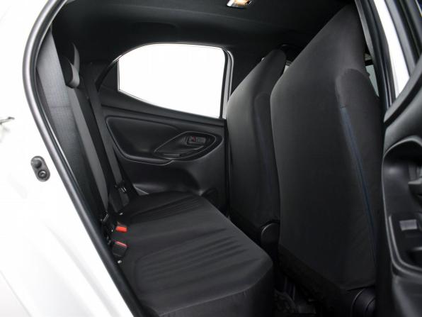 Toyota Yaris IV с пробегом 2020 года, цена 1 049 995 рублей, 122022 км, хэтчбек, Автокод Объявления