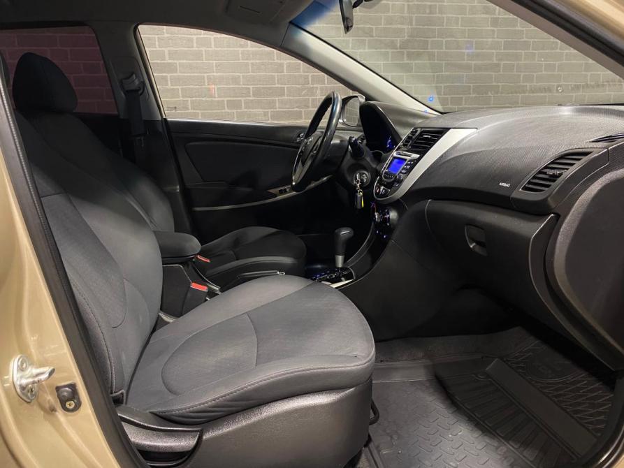 Hyundai Solaris I Челябинск  - изображение 9