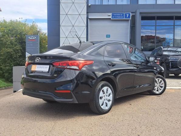 Hyundai Solaris II с пробегом 2017 года, цена 998 000 рублей, 171543 км, седан, Автокод Объявления