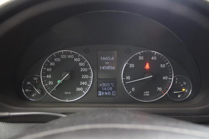 Mercedes-Benz C-Класс II (W203) Рестайлинг с пробегом 2006 года, цена 798 000 рублей, 142000 км, седан, Автокод Объявления