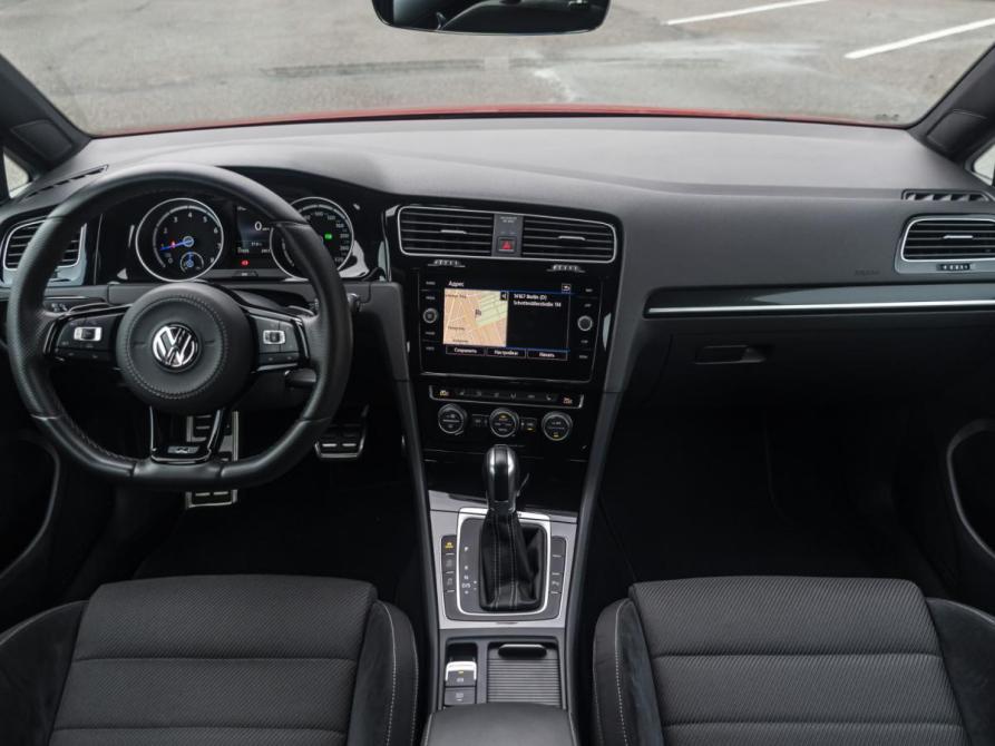 Volkswagen Golf R VII Рестайлинг Москва  - изображение 13