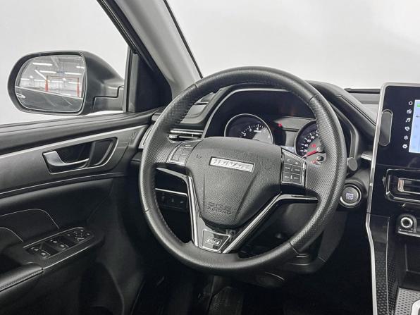 Haval M6 II с пробегом 2024 года, цена 1 680 000 рублей, 36877 км, внедорожник, Автокод Объявления