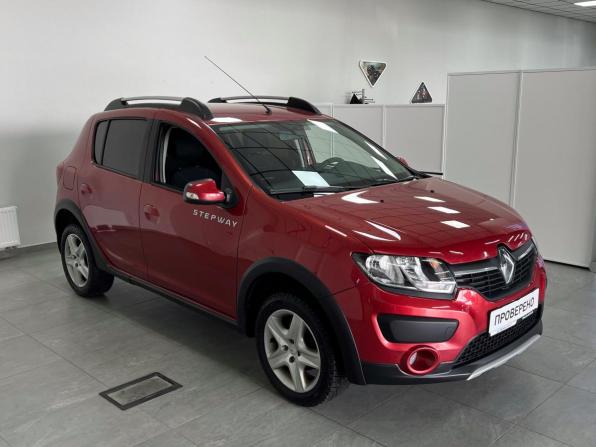 Renault Sandero II с пробегом 2017 года, цена 720 000 рублей, 158000 км, хэтчбек, Автокод Объявления