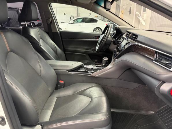 Toyota Camry VIII (XV70) с пробегом 2018 года, цена 2 397 000 рублей, 176488 км, седан, Автокод Объявления