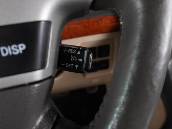 Toyota Land Cruiser 200 Series Рестайлинг 1 с пробегом 2013 года, цена 3 729 000 рублей, 291051 км, внедорожник, Автокод Объявления
