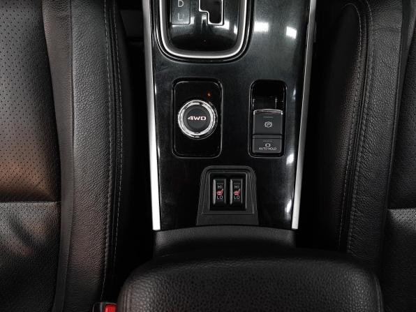 Mitsubishi Outlander III Рестайлинг 2 с пробегом 2017 года, цена 1 640 000 рублей, 265469 км, внедорожник, Автокод Объявления