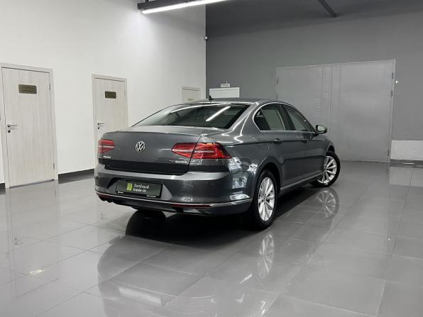 Volkswagen Passat B8 с пробегом 2015 года, цена 1 440 000 рублей, 234429 км, седан, Автокод Объявления