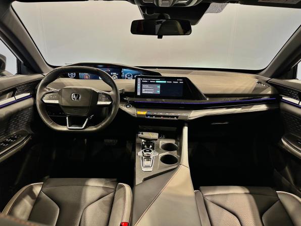 Changan UNI-V I с пробегом 2024 года, цена 2 357 000 рублей, 30833 км, лифтбек, Автокод Объявления