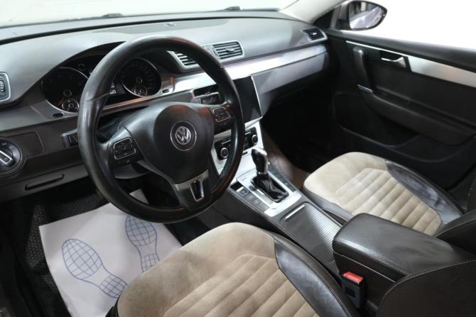 Volkswagen Passat B7 с пробегом 2011 года, цена 999 000 рублей, 371000 км, седан, Автокод Объявления