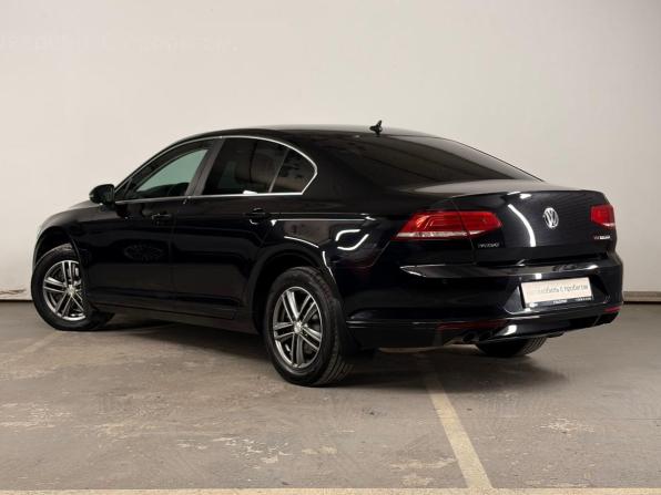 Volkswagen Passat B8 с пробегом 2017 года, цена 2 040 000 рублей, 84931 км, седан, Автокод Объявления
