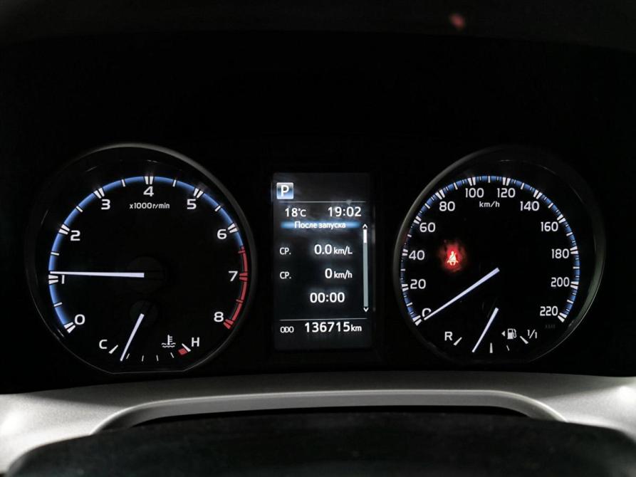 Toyota RAV4 IV (XA40) Рестайлинг Казань  - изображение 16