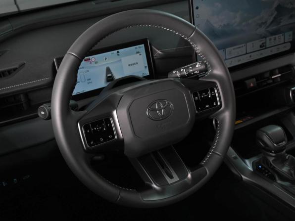 Toyota RAV4 VI (XA60) с пробегом 2026 года, цена 4 279 000 рублей, 98 км, внедорожник, Автокод Объявления