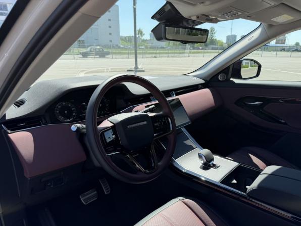 Land Rover Range Rover Evoque II Рестайлинг с пробегом 2025 года, цена 5 550 000 рублей, 25 км, внедорожник, Автокод Объявления