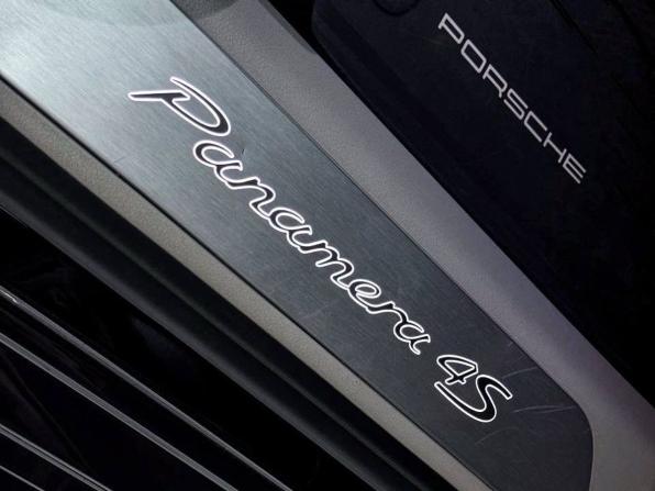 Porsche Panamera II с пробегом 2017 года, цена 6 990 000 рублей, 88152 км, лифтбек, Автокод Объявления