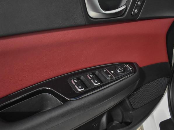 Kia Optima IV Рестайлинг с пробегом 2019 года, цена 2 029 000 рублей, 109102 км, седан, Автокод Объявления
