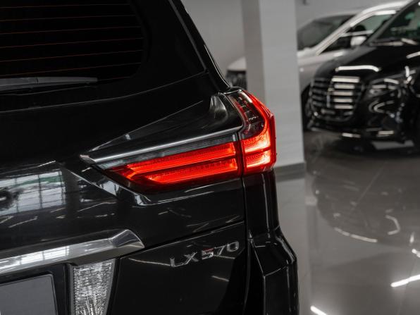 Lexus LX III Рестайлинг 2 с пробегом 2016 года, цена 6 400 000 рублей, 173896 км, внедорожник, Автокод Объявления