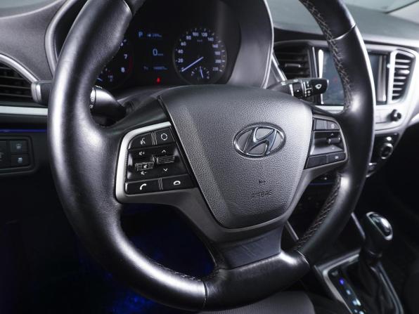 Hyundai Solaris II с пробегом 2017 года, цена 1 248 070 рублей, 148807 км, седан, Автокод Объявления