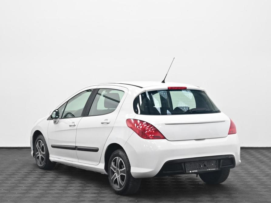 Peugeot 308 I Рестайлинг Москва  - изображение 4
