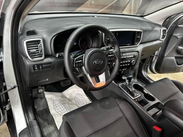 Kia Sportage IV Рестайлинг с пробегом 2019 года, цена 2 099 000 рублей, 68005 км, внедорожник, Автокод Объявления