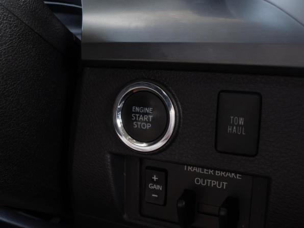Toyota Tundra II Рестайлинг с пробегом 2021 года, цена 6 955 000 рублей, 172392 км, offers.body_type.unknown, Автокод Объявления