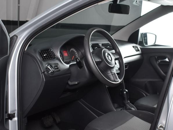 Volkswagen Polo V с пробегом 2014 года, цена 999 995 рублей, 140102 км, седан, Автокод Объявления
