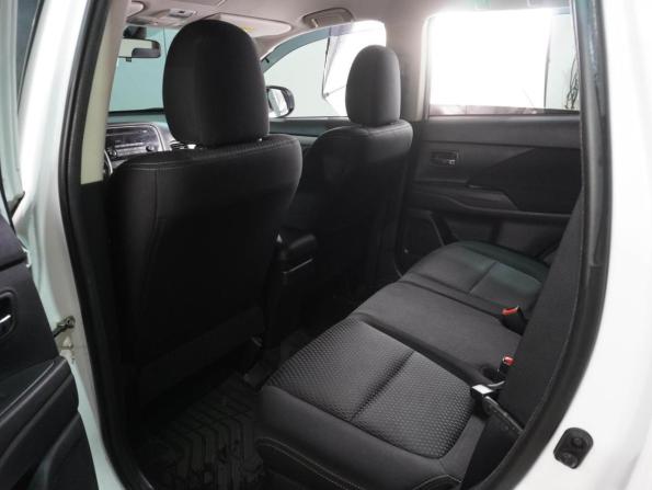 Mitsubishi Outlander III Рестайлинг 2 с пробегом 2017 года, цена 2 149 000 рублей, 75841 км, внедорожник, Автокод Объявления