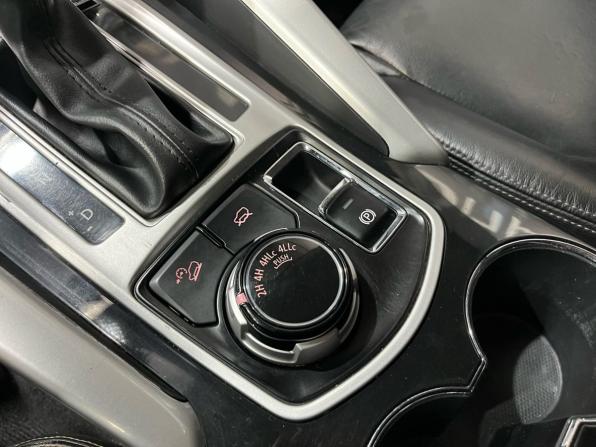 Mitsubishi Pajero Sport III с пробегом 2017 года, цена 2 480 000 рублей, 185145 км, внедорожник, Автокод Объявления