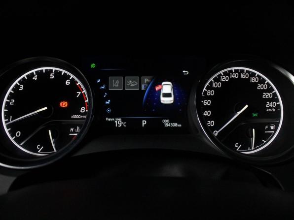 Toyota Camry VIII (XV70) с пробегом 2019 года, цена 2 670 000 рублей, 194500 км, седан, Автокод Объявления