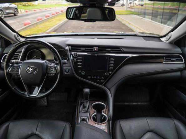 Toyota Camry VIII (XV70) с пробегом 2019 года, цена 2 649 000 рублей, 131089 км, седан, Автокод Объявления