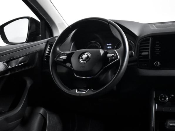 Skoda Karoq I с пробегом 2021 года, цена 1 998 790 рублей, 80721 км, внедорожник, Автокод Объявления