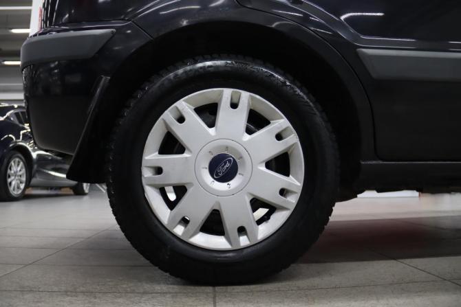 Ford Fusion I Рестайлинг с пробегом 2008 года, цена 445 450 рублей, 203676 км, хэтчбек, Автокод Объявления