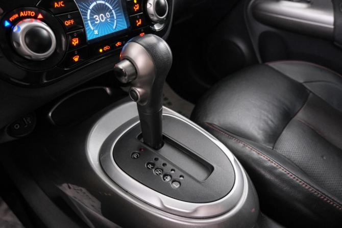 Nissan Juke I с пробегом 2012 года, цена 949 000 рублей, 134301 км, внедорожник, Автокод Объявления