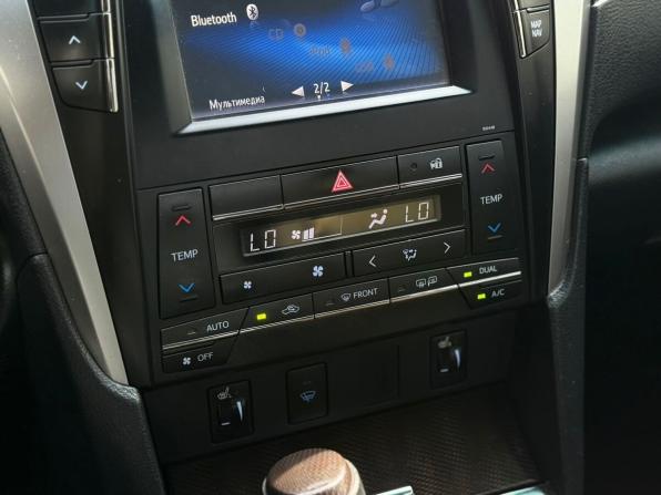 Toyota Camry VII (XV50) Рестайлинг с пробегом 2015 года, цена 1 899 000 рублей, 118674 км, седан, Автокод Объявления