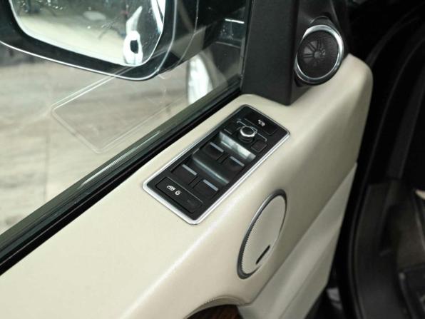 Land Rover Range Rover IV с пробегом 2015 года, цена 3 700 000 рублей, 234428 км, внедорожник, Автокод Объявления