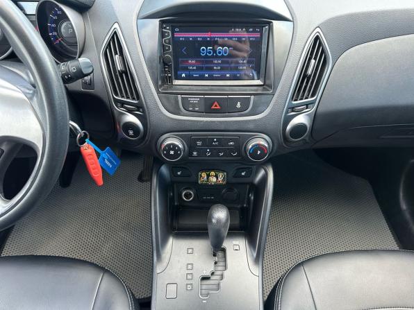 Hyundai ix35 I Рестайлинг с пробегом 2014 года, цена 1 249 000 рублей, 229545 км, внедорожник, Автокод Объявления
