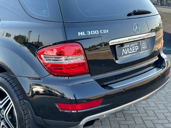 Mercedes-Benz M-Класс II (W164) Рестайлинг с пробегом 2011 года, цена 1 820 000 рублей, 284183 км, внедорожник, Автокод Объявления