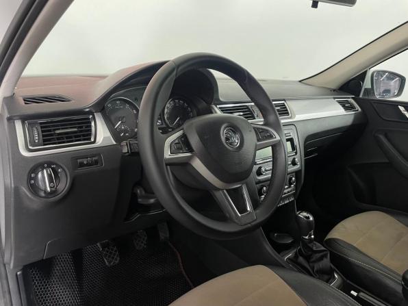 Skoda Rapid I с пробегом 2014 года, цена 815 000 рублей, 175355 км, лифтбек, Автокод Объявления