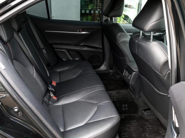 Toyota Camry VIII (XV70) Рестайлинг с пробегом 2023 года, цена 3 249 000 рублей, 9090 км, седан, Автокод Объявления