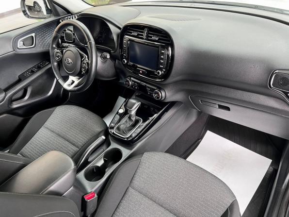 Kia Soul III с пробегом 2021 года, цена 2 295 000 рублей, 41371 км, хэтчбек, Автокод Объявления