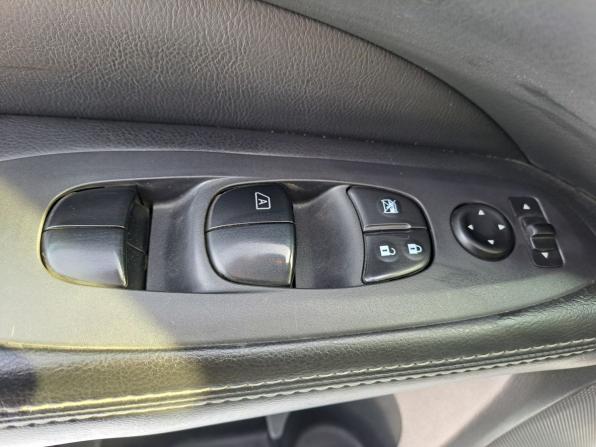 Nissan Pathfinder IV с пробегом 2014 года, цена 1 700 000 рублей, 238000 км, внедорожник, Автокод Объявления
